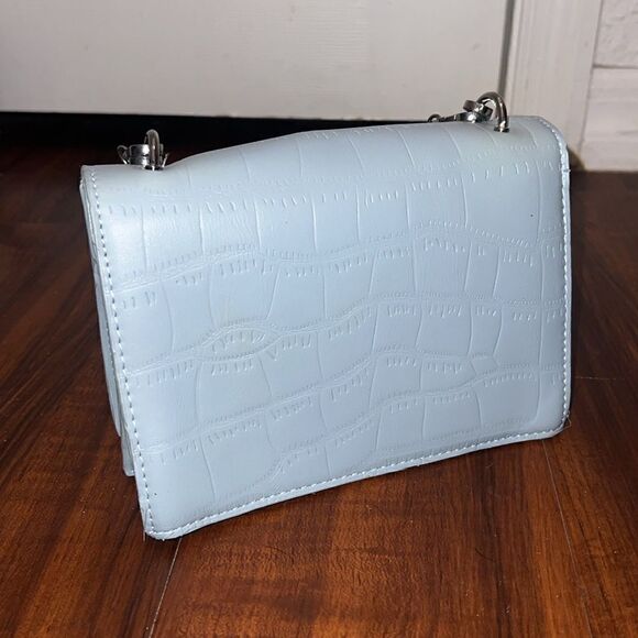 Brand NEW White Leather Crossbody Bag Woven Chain Top Handle NWT - Snap Closure - Picture 12 of 14
